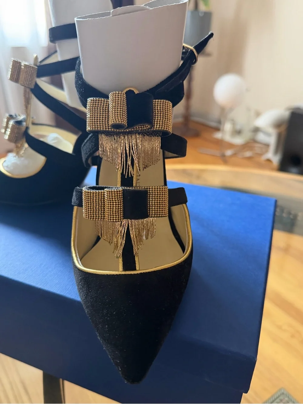 Sarah Flint high heeled